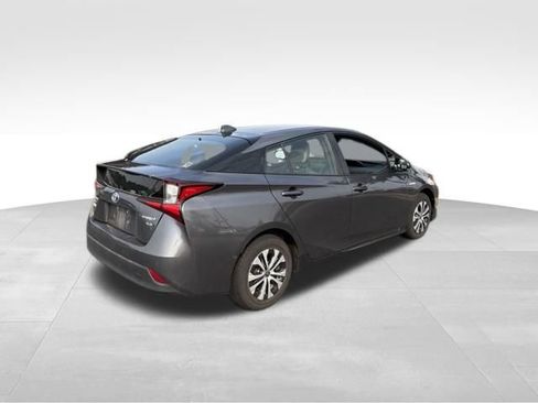 Used 2022 Toyota Prius XLE AWD/4WD image 12