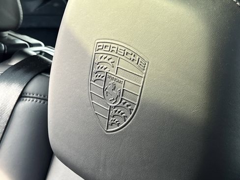 Used 2016 Porsche Cayenne image 35
