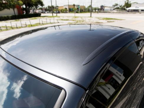 Used 2016 BMW M4 Convertible image 29