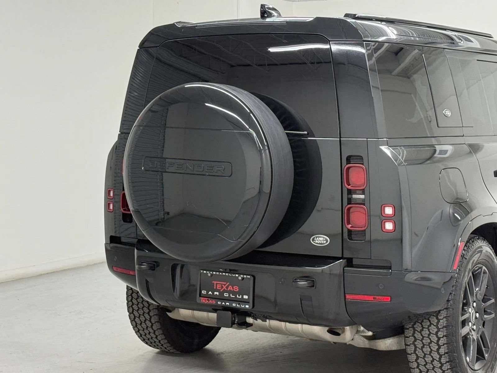 Used 2021 Land Rover Defender 110 X-Dynamic HSE AWD/4WD image 42