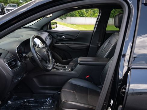 Used 2024 Chevrolet Equinox Premier FWD image 14