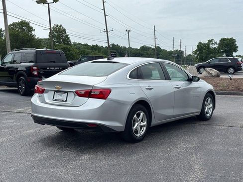Used 2018 Chevrolet Malibu LS FWD image 5