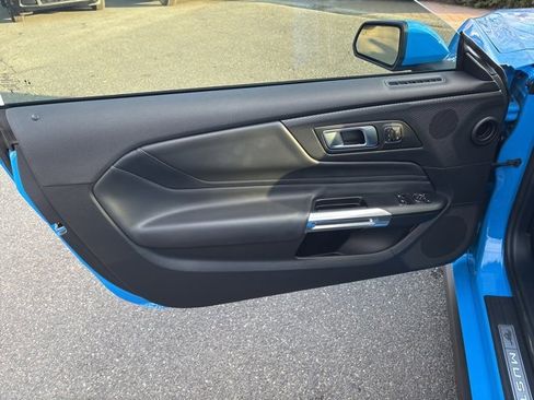 Used 2024 Ford Mustang GT Premium image 11