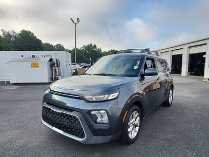 Used 2022 Kia Soul LX w/ Technology Package