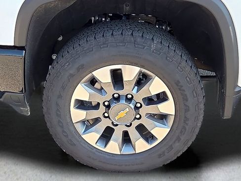 Used 2026 Chevrolet Silverado 2500 Custom w/ Custom Value Package AWD/4WD image 10