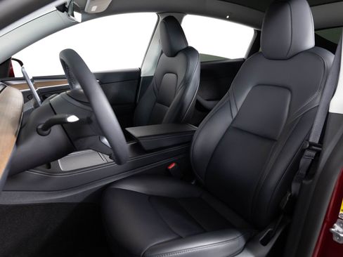 Used 2024 Tesla Model Y Performance image 16