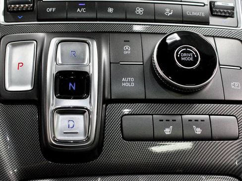 Used 2022 Hyundai Santa Fe SEL w/ Convenience + Premium Package FWD image 33