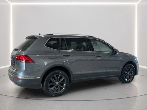 Certified 2024 Volkswagen Tiguan SE AWD/4WD image 6