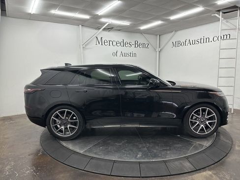 Used 2022 Land Rover Range Rover Velar R-Dynamic S image 8