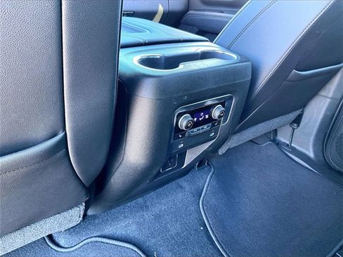 Used 2021 Chevrolet Suburban Premier w/ Premium Package image 25