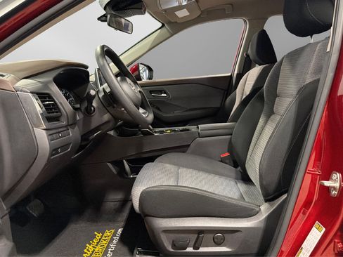 Used 2023 Nissan Rogue SV AWD/4WD image 17