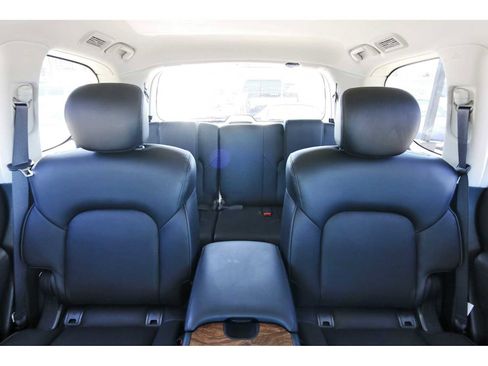 Used 2024 Nissan Armada SL w/ Captain's Chairs Package image 11