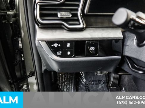 Used 2025 Kia Sportage X-Line AWD/4WD image 27