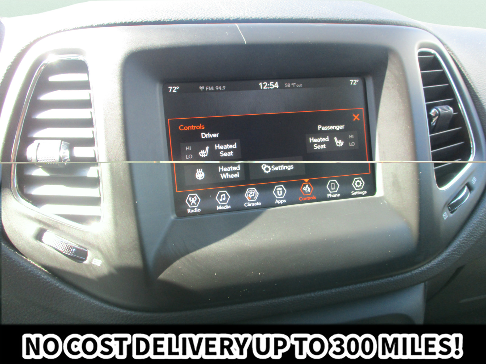 Used 2017 Jeep Compass Latitude w/ Popular Equipment Group FWD image 23
