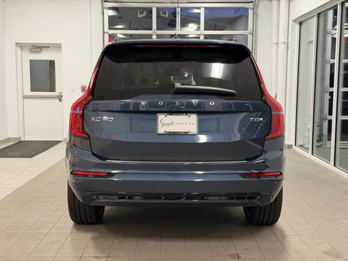 New 2026 Volvo XC90 T8 Ultra w/ Protection Package AWD/4WD image 7