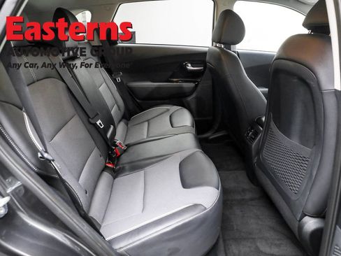 Used 2022 Kia Niro EX w/ Cold Weather Package image 22