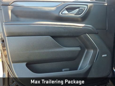 Used 2023 Chevrolet Suburban RST w/ Sport Performance Package image 17