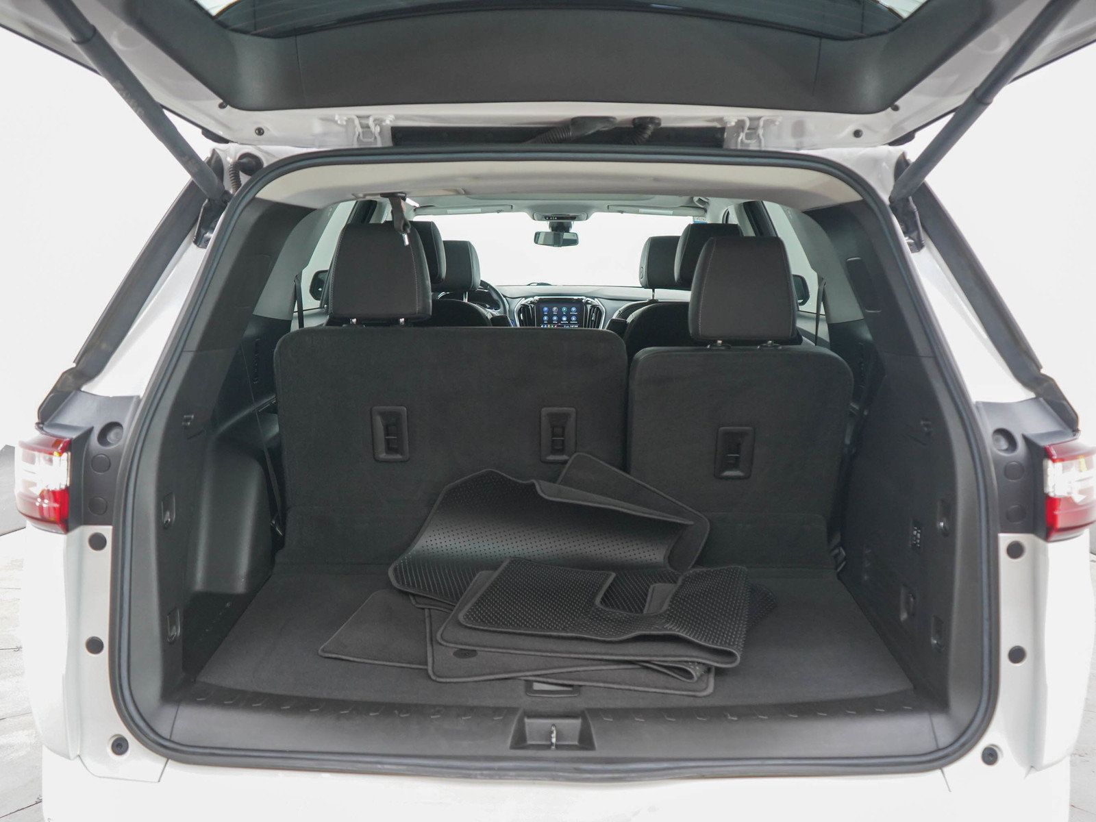 Used 2021 Chevrolet Traverse High Country AWD/4WD image 17