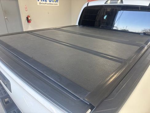 Used 2020 Toyota Tacoma SR5 image 18