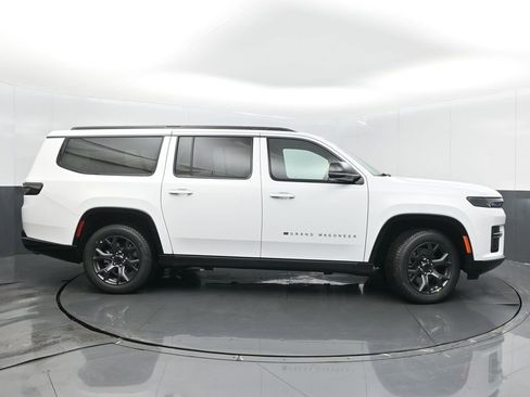 New 2026 Jeep Grand Wagoneer L Limited image 8