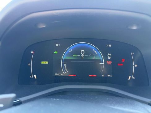 Used 2025 Toyota Camry SE FWD image 14