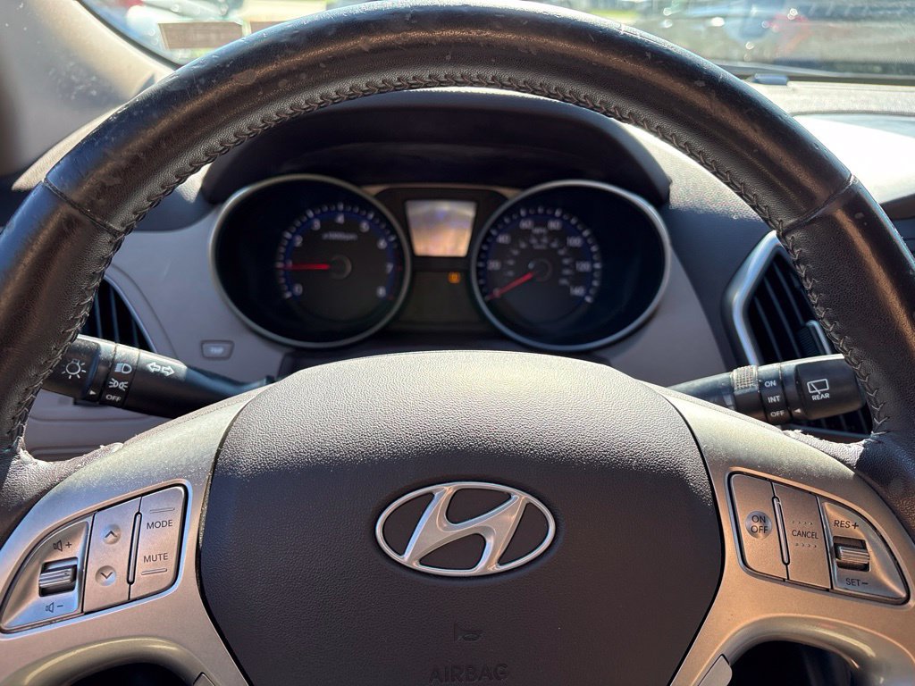 Used 2012 Hyundai Tucson GLS FWD image 18