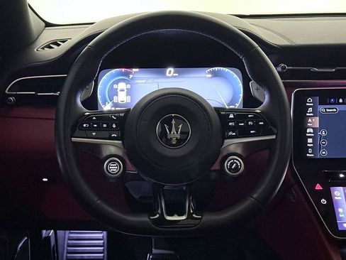 Used 2023 Maserati Grecale Modena AWD/4WD image 35