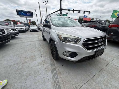 Used 2019 Ford Escape SE AWD/4WD image 5