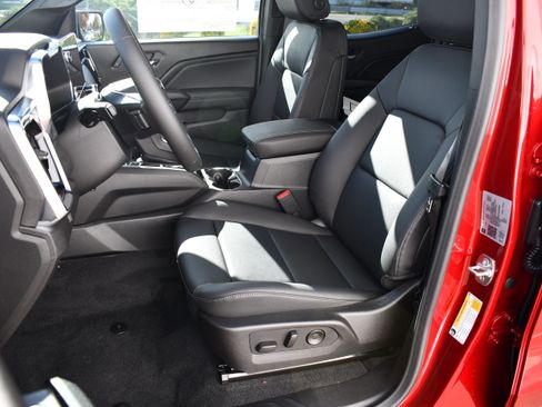 New 2026 GMC Canyon Elevation w/ Convenience Package image 18