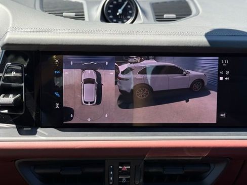 New 2025 Porsche Cayenne GTS AWD/4WD image 21