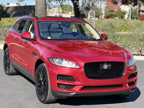 Used 2019 Jaguar F-PACE Prestige image 23