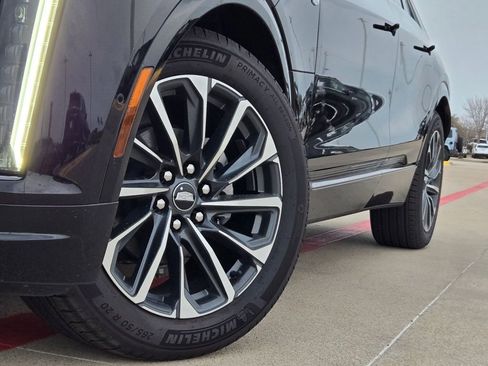 New 2026 Cadillac Lyriq Sport image 8