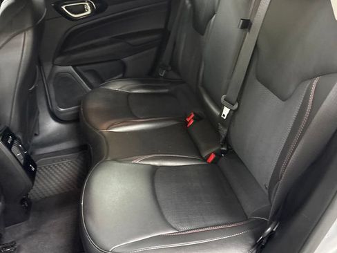 Used 2022 Jeep Compass Trailhawk w/ Trailhawk Convenience Group AWD/4WD image 21
