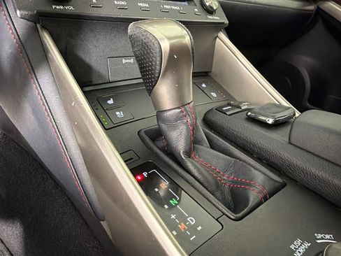Used 2016 Lexus IS 200t w/ F Sport Package RWD image 29