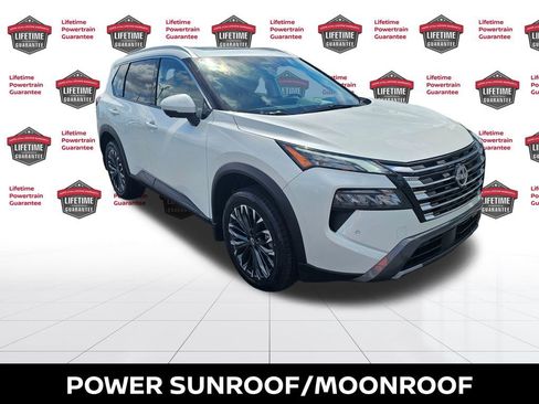 Used 2025 Nissan Rogue SL w/ Tech Package image 7