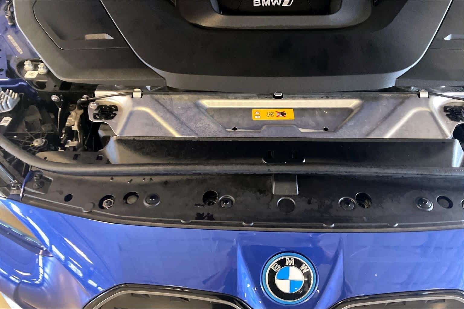 Used 2023 BMW i4 eDrive40 w/ M Sport Package RWD image 29
