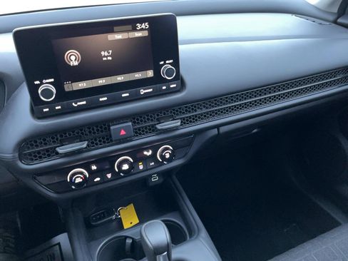 Certified 2023 Honda HR-V LX image 10