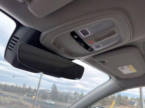 New 2026 Volvo XC40 B5 Plus w/ Protection Package Premier image 20