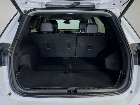 Used 2021 Chevrolet Equinox Premier FWD image 29