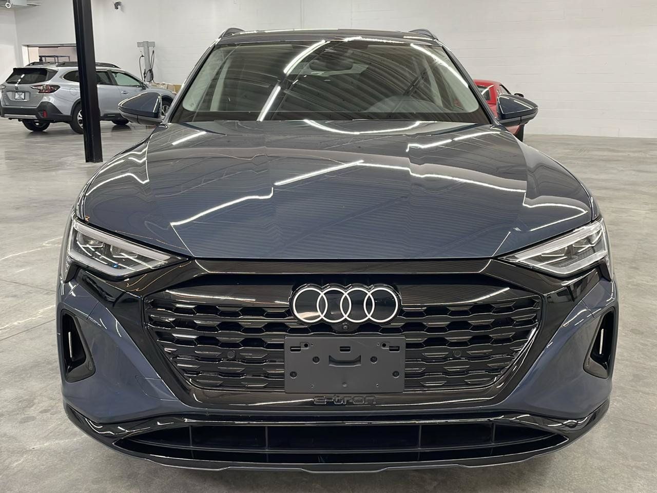 Used 2024 Audi Q8 e-tron Premium Plus w/ Premium Plus Package AWD/4WD image 5