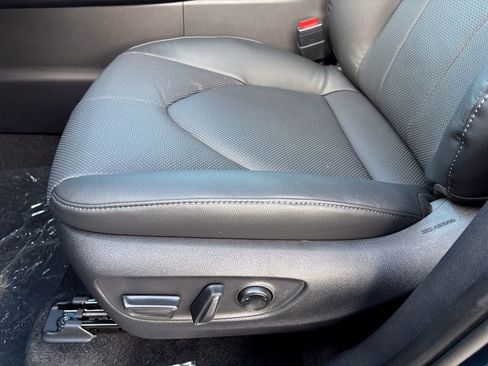 New 2026 Toyota Grand Highlander Limited image 14