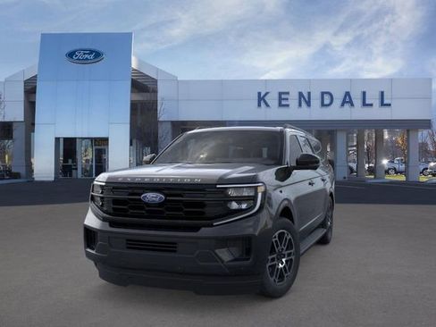 New 2026 Ford Expedition Max Active AWD/4WD image 2