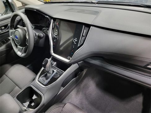 Used 2025 Subaru Outback Premium image 17