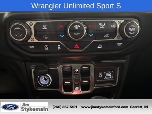 Used 2021 Jeep Wrangler Unlimited Sport w/ Technology Group AWD/4WD image 22