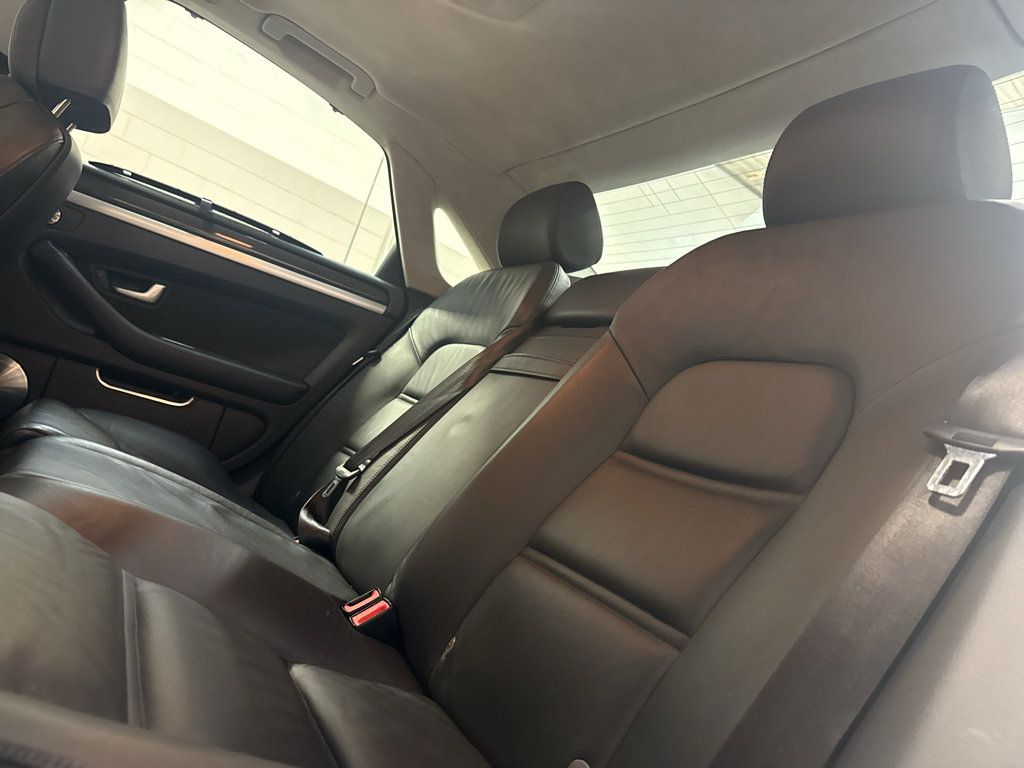 Used 2008 Audi S8 AWD/4WD image 32