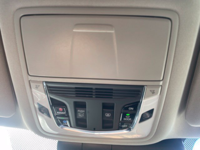 Used 2020 Acura RDX AWD image 31