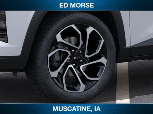 New 2026 Chevrolet Trax RS w/ Driver Confidence Package FWD image 9