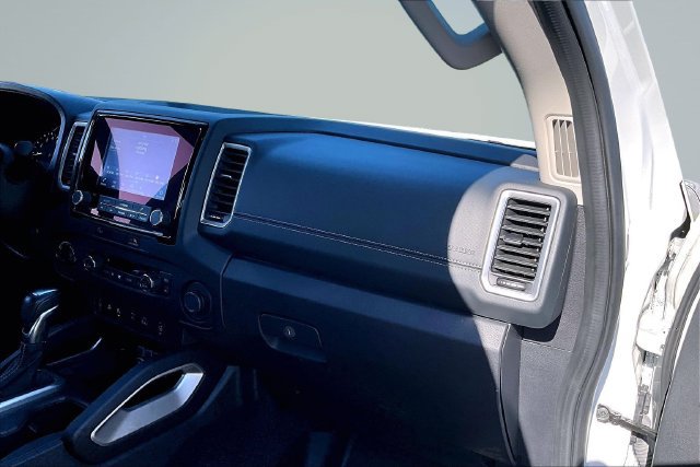 Used 2023 Nissan Frontier SV w/ SV Convenience Package AWD/4WD image 24