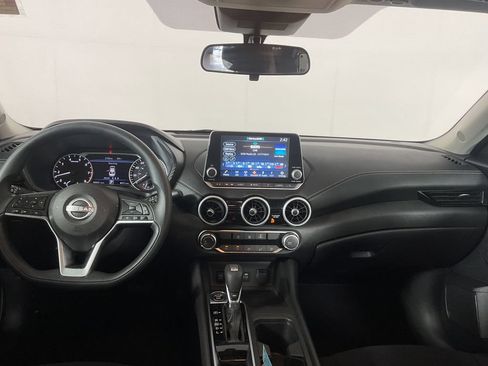 Used 2024 Nissan Sentra SV FWD image 14