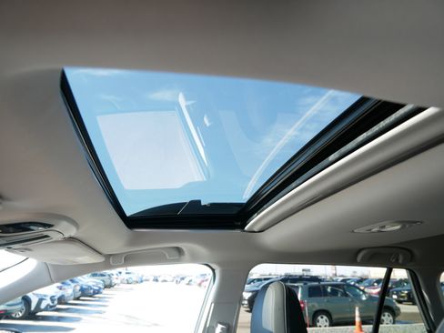 Certified 2024 Subaru Outback Limited image 32